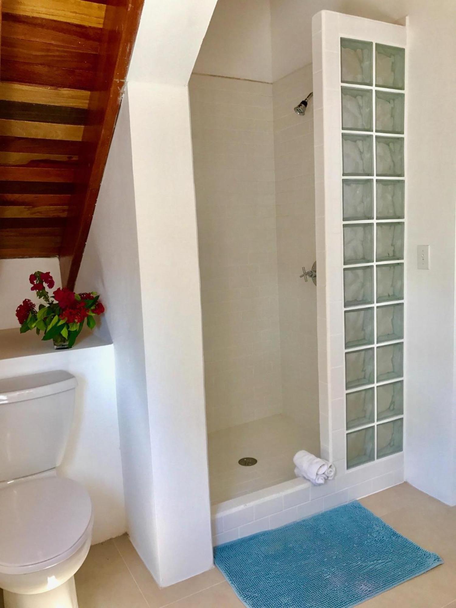 Velento Partial Ocean View Penthouse #7 Villa Caye Caulker Dış mekan fotoğraf